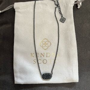 Kendra Scott necklace